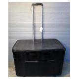 Deluxe Hard Sided Spinner Case 