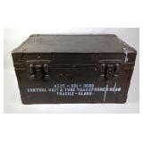 U.S. Military Trunk For Control Unit & Tube Transformer Head Of Picker X-Ray Machine, 16" x 29" x 17 U.S. Military Trunk For Control Unit & Tube Transformer Head Of Picker X-Ray Machine, 16" x 29" x 17