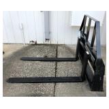 Skid Steer Adjustable Pallet Fork, Model SA11100
