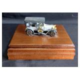 Harry S Truman Library Pen And Pencil Set, Classic Cars Playing Cards In Display Box, And The Strong