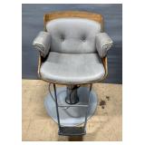 Belvedere Slimdraulic Barber/Salon Chair 