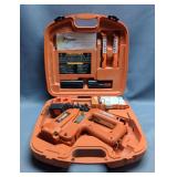 Paslode IM250 F-16 II Cordless Finish Nailer Kit