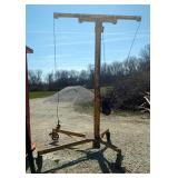 Sumner Roustabout, Model Z-250, Load Limit 2000 Lbs, Height Limit 25