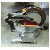  DeWalt 10" Compound Miter Saw DW703, Powers On 