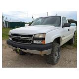 2006 Chevrolet Silverado 2500 HD Duramax Pickup Truck, 4WD, Miles Showing On Odometer 289,350, VIN# 
