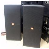 JBL SRX 700 Series SRX725 2-Way Dual 15" High-Power Two-Way Loud Speaker Pair