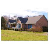 ESTATE AUCTION-CLINTON, TN BRICK BASEMENT RANCH