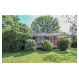 BRICK HOME ON 0.55 Ac NEAR SCHOOLS, PARK, SHOPPING & HWY 111 