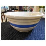 Watt Pottery Bowl