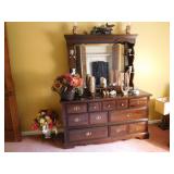 Lea Dresser w/ Mirror