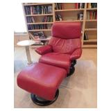 Stressless Chair w/ Ottoman