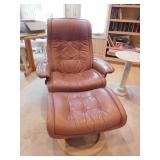 Stressless Chair w/ Ottoman