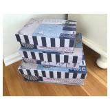 Stacking boxes