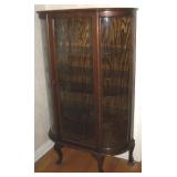 curved glass display