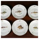 Twelve Italian Fish Decorated Porcelain Dinner Plates, Richard Ginori