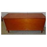 Pine Blanket Chest On Legs