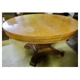 Round Oak Table