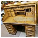 Full Interior-Oak Roll Top Desk