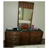 6-drawer dresser & mirror
