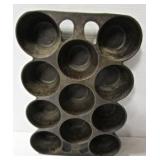 Griswold  No. 10 Muffin Pan-Front View