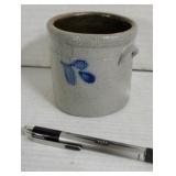 Small Contemporary Crock