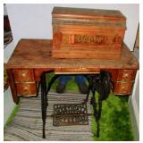 Davis Sewing machine- Walnut Case