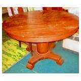 Round Oak Table