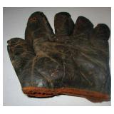 Early Baseball glove