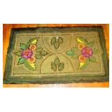 Floral hooked Rug