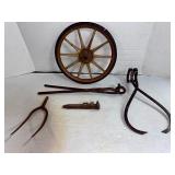 Small Ice Tongs & Wheel