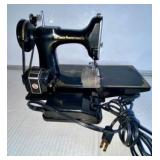 Singer Featherweight Sewing machine