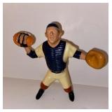 Harlland Yogi Berra Statue