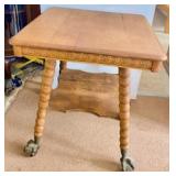 Large Oak Claw & Ball Stand