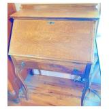 Oak Ladies Desk