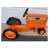 Kubota M6950 Pedal Tractor