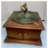 Oak Victrola
