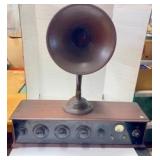 Early Radio w/ Speaker