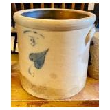 3 Gallon Crock w/ Leaf