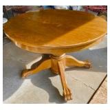 Round Oak Clawfoot Table w/ 3 Leaves