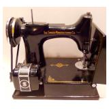 Singer Featherweight Sewing Machine WORKING complete w/case & pedal