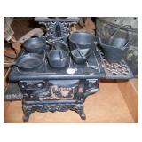 crescent toy cast iron stove with pots & pans
