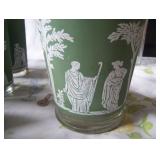 beautiful set of pitcher & 25 glasses (4 different sizes), 