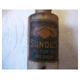 5 Sunoco Motor Oil bottles (1 with label)