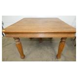 48IN OAK TABLE 