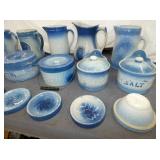 COLLECTION BLUE/WHITE STONEWARE 