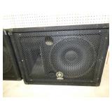 VIEW 2 CLOSEUP YAMAHA BR12M SPEAKER 