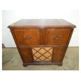 PHILCO CONSOLE RADIO 
