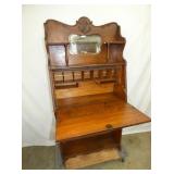 VIEW 3 INSIDE W/ PIGEON HOLES 