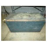 18X39 18TH CENTURY BLANKET BOX 