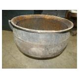 LG BILTMORE CAST FOOTED POT 